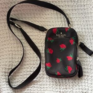 kate spade black crossbody phone pouch with red rose print